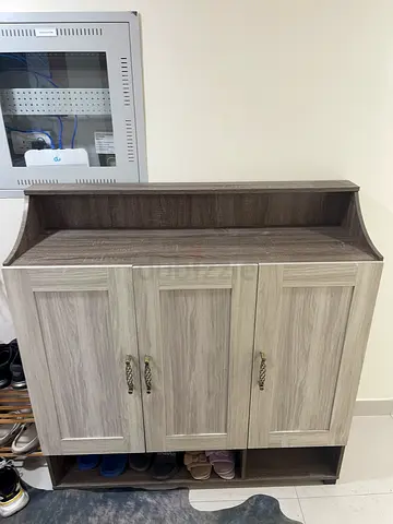 Compact wooden shoe cabinet with storage shelves - light grey finish