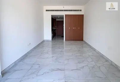 Spacious Studio | 42k | 3 Cheques