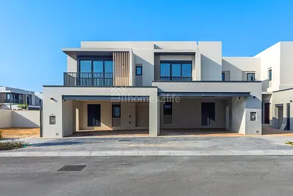 Corner Unit | Premium | Family Townhouse
