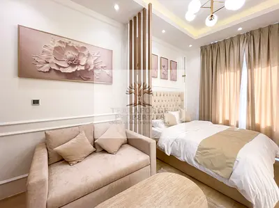 Multiple Cheques | Beautiful Studio | Chiller Free