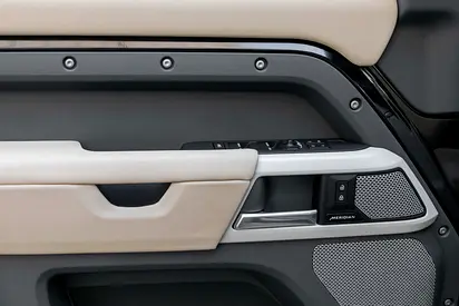 2023 LAND Rover DEFENDER — миниатюра 14