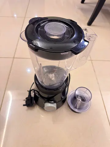 Black Kitchen Blender with Extra Attachment 1.5L