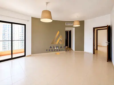 شقة فسيحة من 3 غرف نوم | شمس 2 JBR | شرفة وإطلالة على المدينة | غير مفروشة