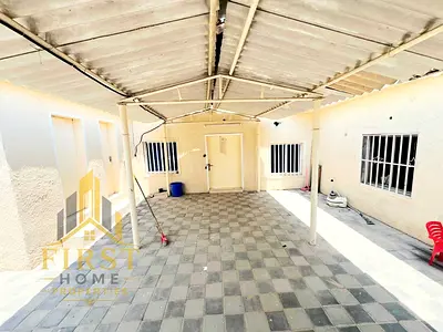 NICE 4 BHK VILLA JUST 60K INSIDE PARKING READY TO MOVE