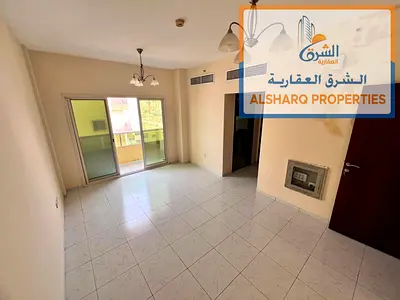 فرصة مميزة للسكن في واحدة من أكثر المناطق حيوية في عجمان، شقة غرفة وصالة للإيجار السنوي داخل برج نظيف وهادئ
