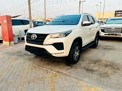 2023 Toyota FORTUNER — фото 2