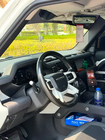 2020 LAND Rover DEFENDER thumbnail 8
