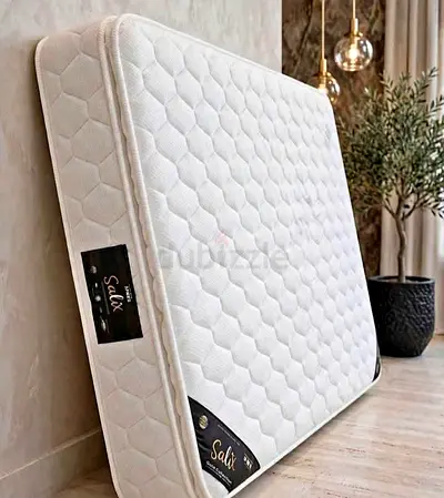 180x200 King size Memory foam spring mattress for sale. Soft and comfortable mattress.