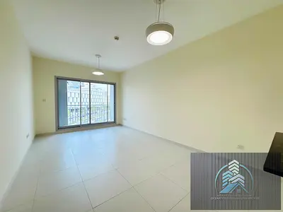 SUPER NICE APARTMENT AVAILABLE ON VERY PRIME LOCATION READY TO MOVE