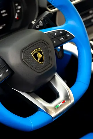صورة 9 لـ 2020 Lamborghini URUS