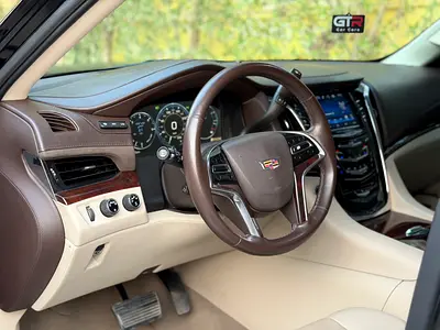 صورة مصغرة 9 لـ 2015 Cadillac ESCALADE