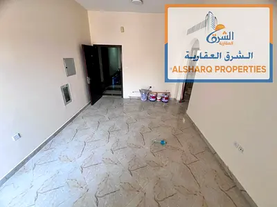 في الجرف 2  خلف مركز دلتا  مساحه كبيره  بلكونه اطلاله مفتوحه  موقع مميز وخادمي  سهل المخرج للشارقه ودبي  27 الف