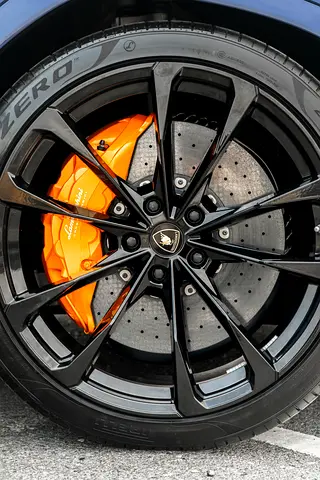 صورة 7 لـ 2020 Lamborghini URUS
