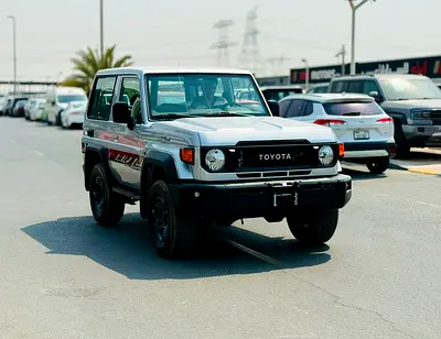 Toyota LC 71 4.0L MT full Option 2026 | GCC Specs
