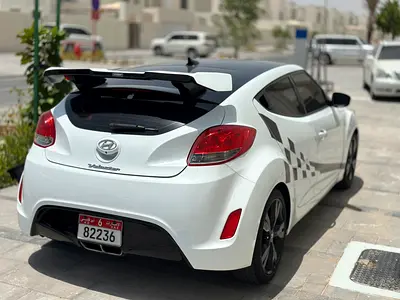 صورة 5 لـ 2016 Hyundai VELOSTER