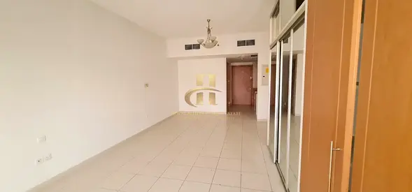 Spcious | Bright Unit | Ready to Move
