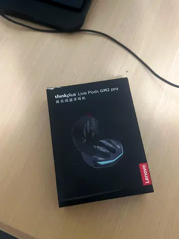 White colour Lenovo think plus earbud