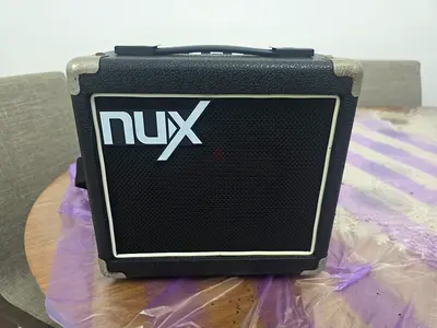 NUX MIGHTY 8 AMPLIFIER