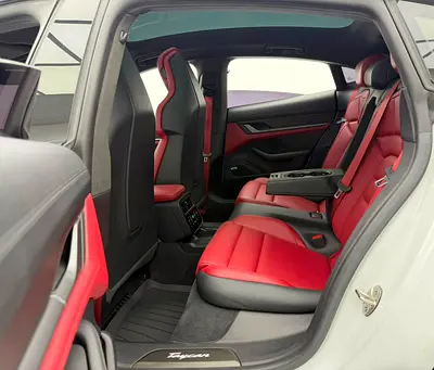 2021 Porsche TAYCAN — миниатюра 17
