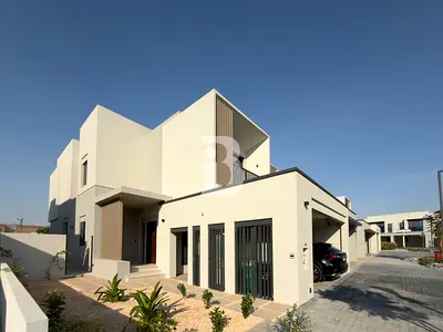 A Corner | Single Row | Upgraded | Vastu | Handed