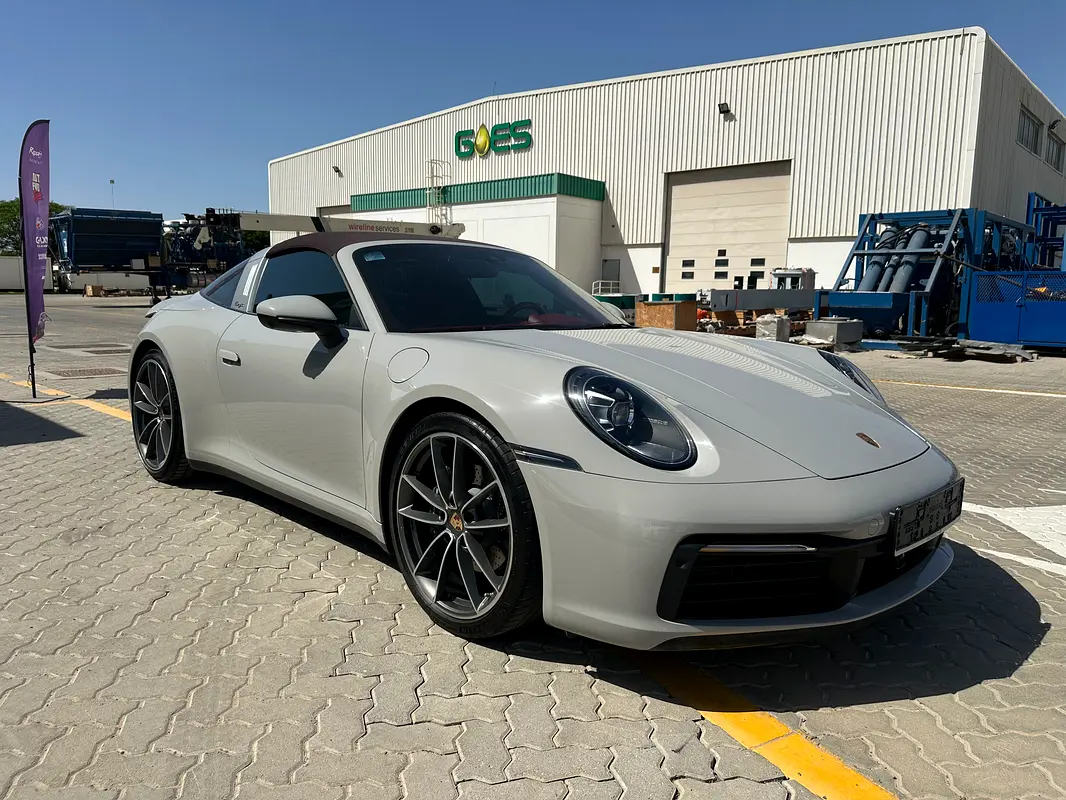 بورشه 911 2023