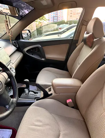 2011 Toyota RAV 4 照片 5
