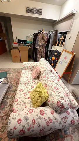 Floral 3-Seater Sofa in Good Condition