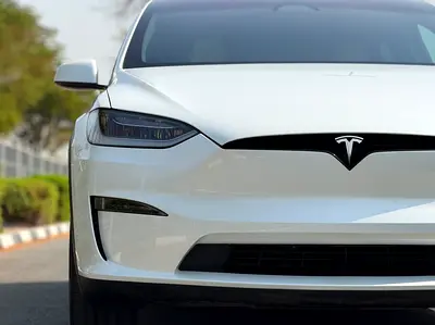 2023 Tesla MODEL X — фото 3