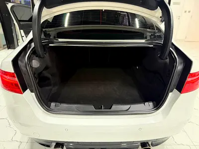 2017 Jaguar XE 缩略图 15