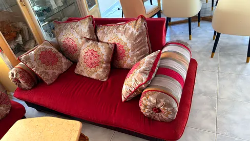 Red sofa urget sale