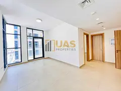 Get Reay To Move | Spacious Unit | Prime Location