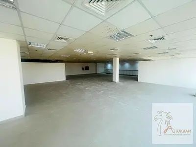 # مستودع صناعي | موقع استراتيجي واتصال ممتاز | مدينة دبي الصناعية