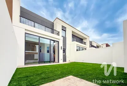 Brand New | Viewable | Ready to Move in