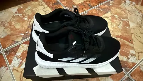 Adidas Runfleet men's running shoes - black, lightly used, size available EU 42