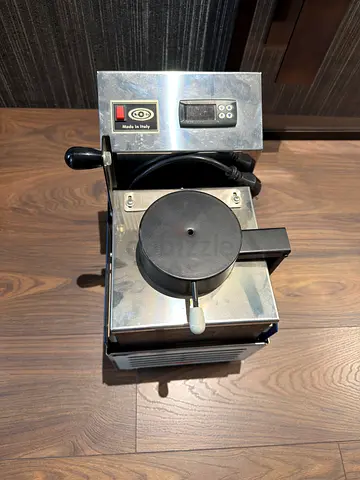 Electric digital gold melting furnace