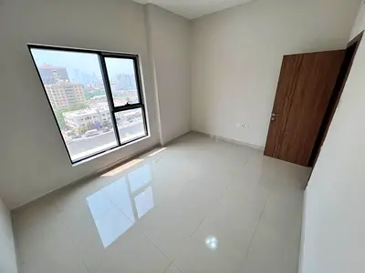 شقة غرفتين وصالة جديدة، ثاني ساكن، تتميز بمساحة كبيرة وتصميم عملي وتشطيبات ممتازة توفر مستوى مميز من الراحة.
