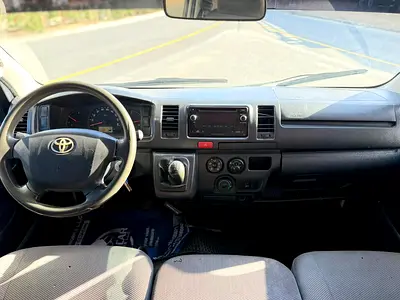 صورة 2 لـ 2016 Toyota HIACE