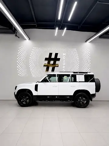 Defender V4 GCC