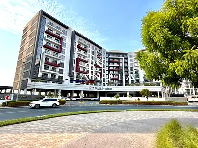 SPACIOUS | HIGH FLOOR | FURNISHED | PRIME LOCATION