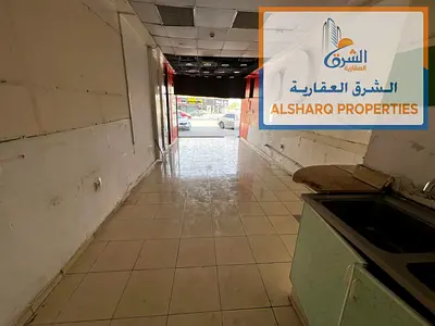 Shop for annual rent on Sheikh Ammar Main Street. Parking available. Large space. Suitable for any commercial activity. 55,000 SAR annually