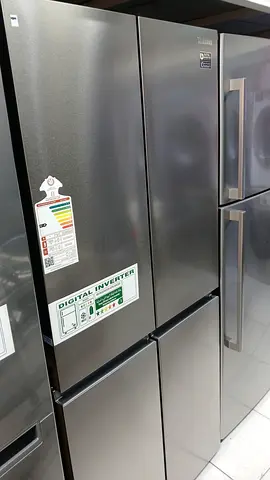 Samsung Stainless Steel Refrigerator / Freezer - Good Condition