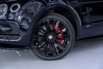 صورة مصغرة 4 لـ 2020 Bentley BENTAYGA