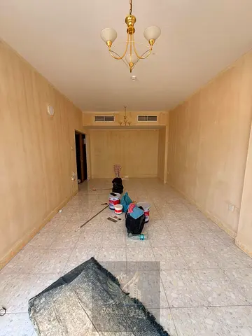 شقة للإيجار السنوي في الشارقة منطقة المجاز 3