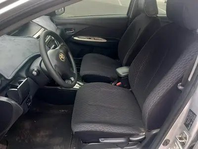 صورة 8 لـ 2010 Toyota YARIS