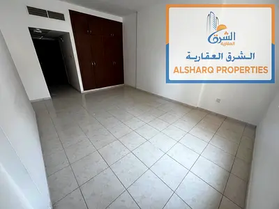 Semi-detached kitchen. Fully lit. Excellent studio apartment with excellent layout, spacious area, and high-end finishes.