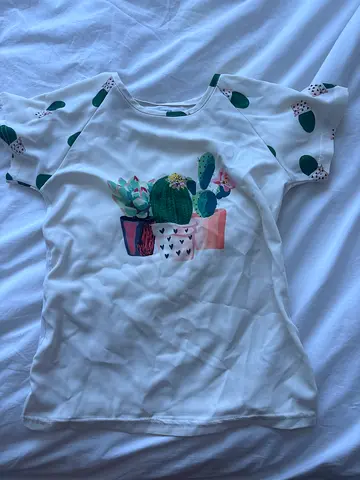 Cute white cactus shirt 11-12YO