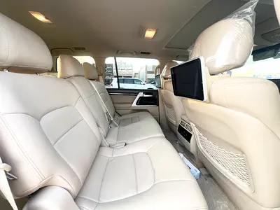 2018 Toyota LAND CRUISER 照片 8