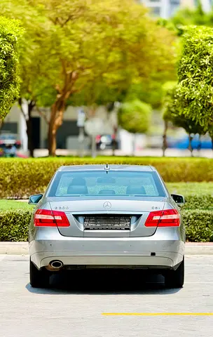 2011 Mercedes-BENZ E-CLASS — фото 5