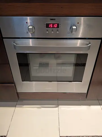 Zanussi built-in oven and hob for sale