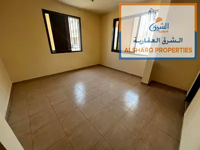 مطبخ منفصل استديو مضيئ بالكامل مساحه كبيره تقسيمات ممتازة نظام التكيف والتبريد مركزي صيانه مجانا موقع متميز وخدمي